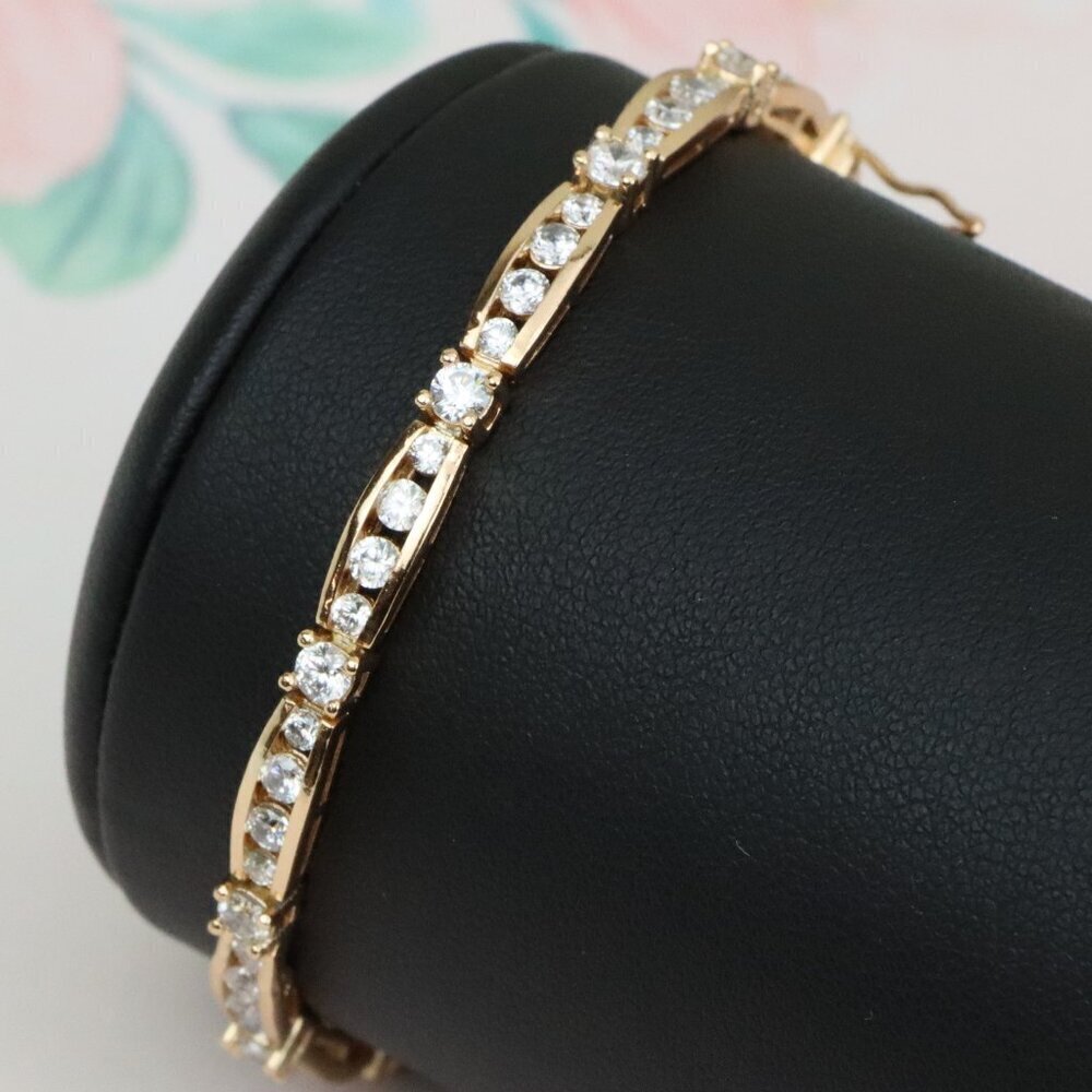 Elegant Rose Gold Bracelet with Sparkling Stones, XPBL0638